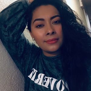 Meet your Posher, Mariela